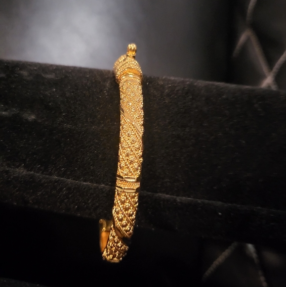 Bangle - Picture 6 of 6